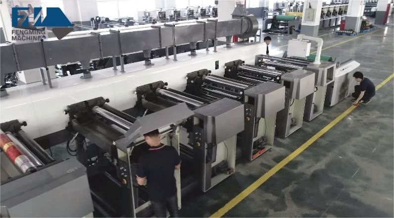 Mesin cetak tipe unit kontrol otomatis servo motor ganda