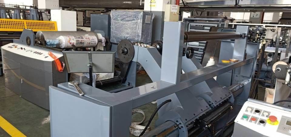 Flexo Printer/Flexographic Printing Press dengan kecepatan cetak 150m/min dan UV IR Dryer