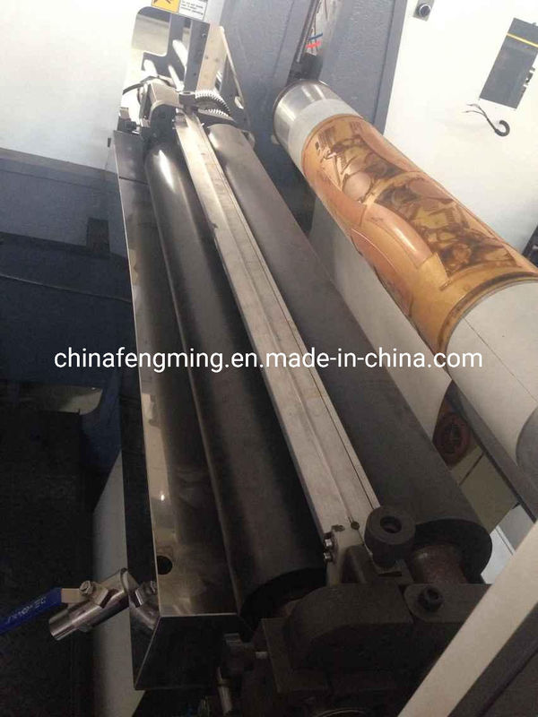 Mesin pemotong kertas roll to roll Flexo Printing dengan Max. Lebar cetak 900mm