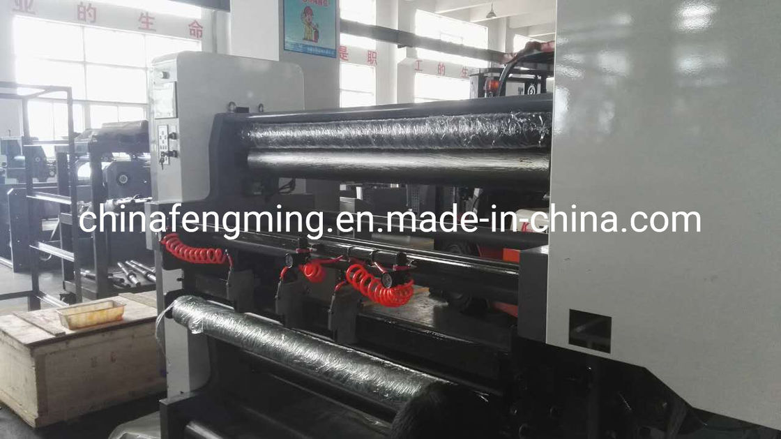 Mesin pemotong kertas roll to roll Flexo Printing dengan Max. Lebar cetak 900mm
