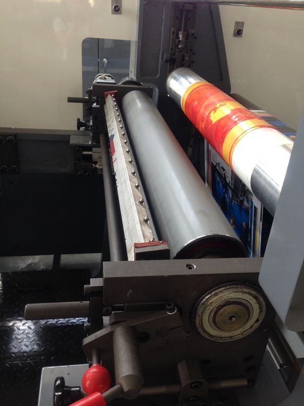 Sumber Daya 380V 3pH 50Hz Fengming Enam Warna Unit Tipe Kertas Flexo Mesin Pencetakan