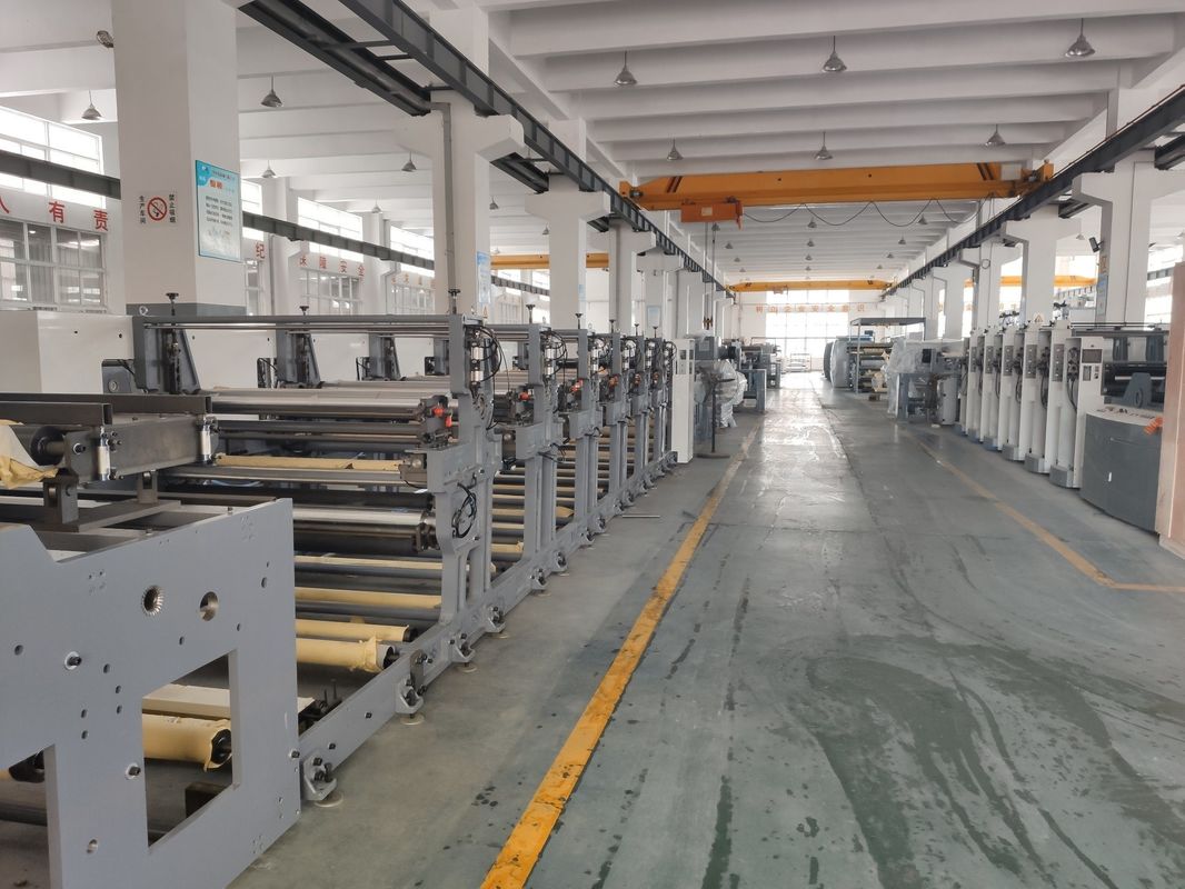 Mesin Pencetakan Flekso Berkecepatan Tinggi CE Otomatis Air Panas IR Pengeringan 6 Warna Roll To Roll