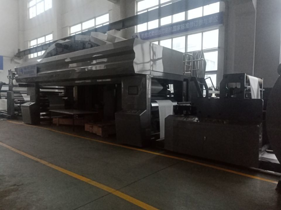 Air Panas IR Pengeringan Kontrol Komputer Laminating Film Mesin Untuk 1350mm Max. Web Lebar