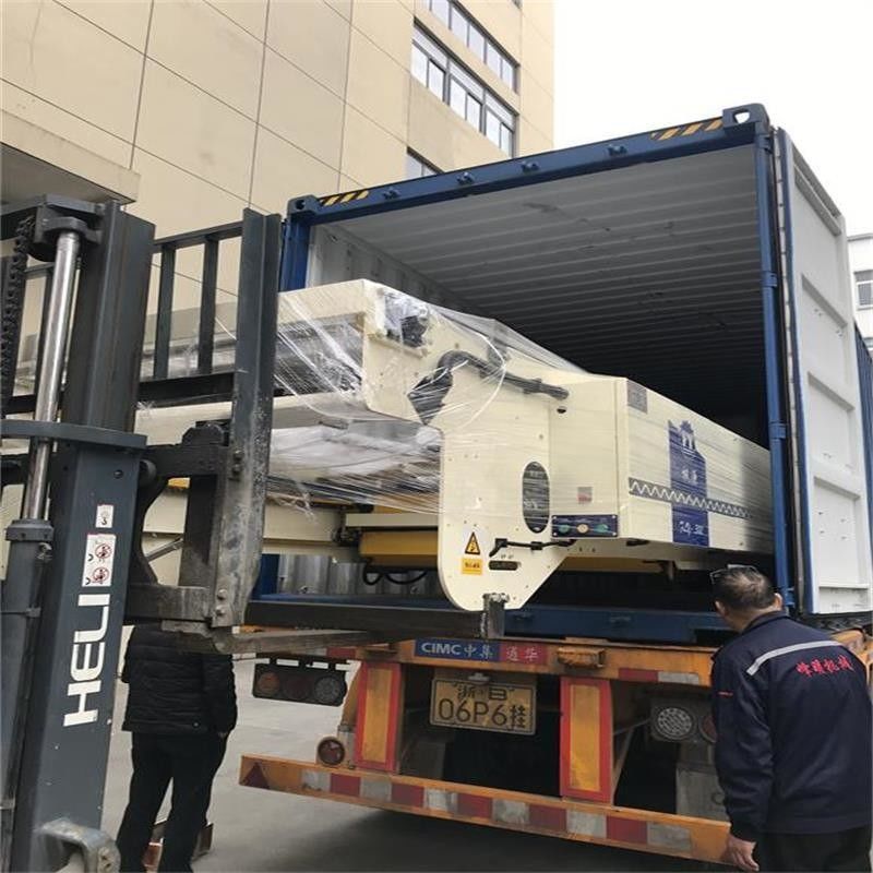 Mesin Pencetakan Flexographic dengan Air Doctor Coater