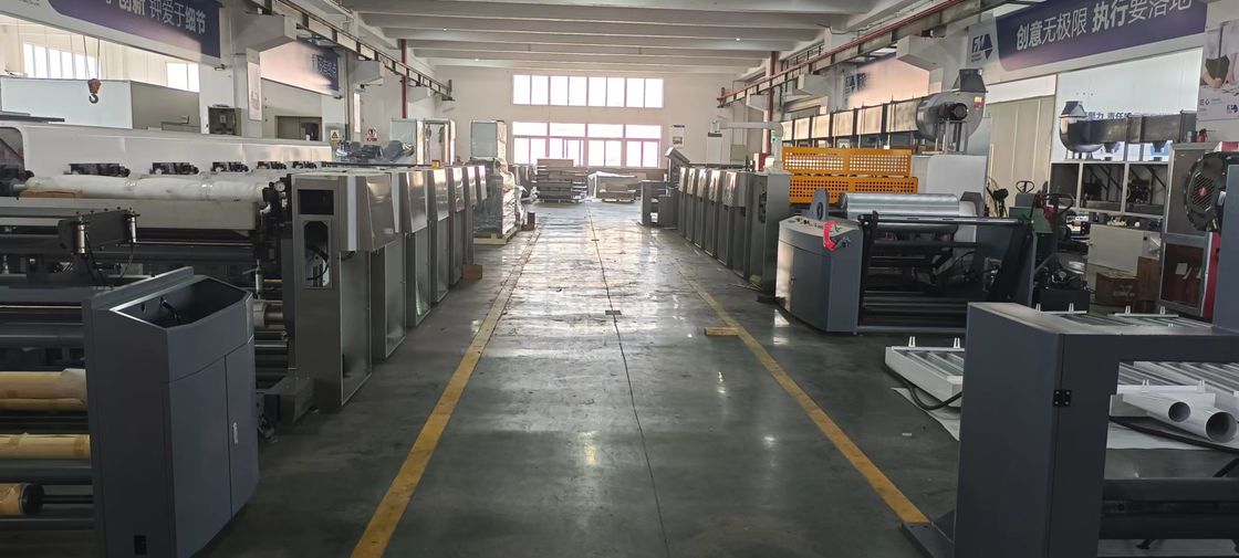 Mesin cetak tipe unit kontrol otomatis servo motor ganda