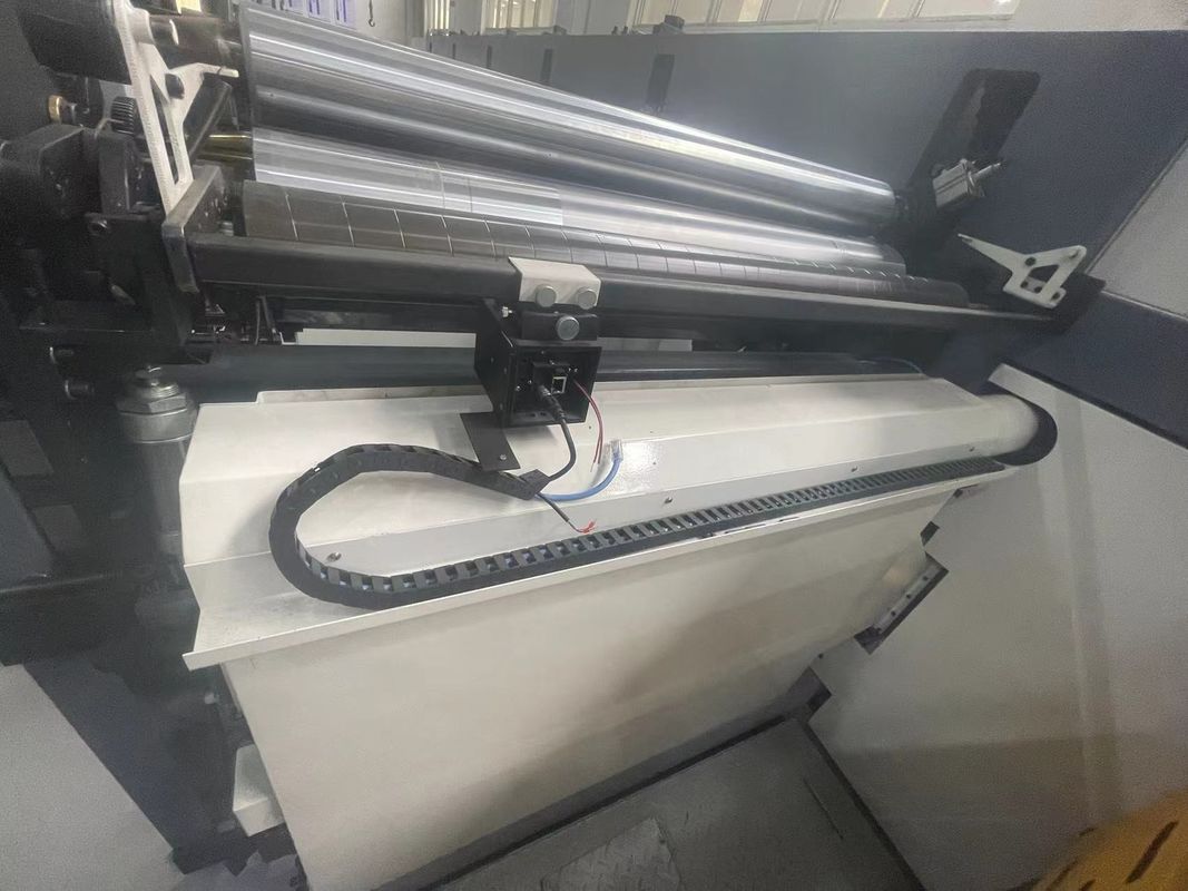 Mesin Pencetakan UV Servo Flexo 1350mm Gulung-ke-Gulung Cangkir Kertas Kondisi Baru Printer Kartu In-Line Gear Toko Pencetakan