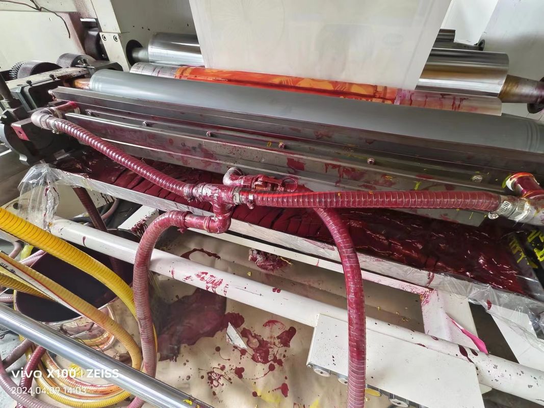 Mesin Pencetakan Flexografi Tipe Vertikal Cascading Untuk Bahan Non Woven Paper