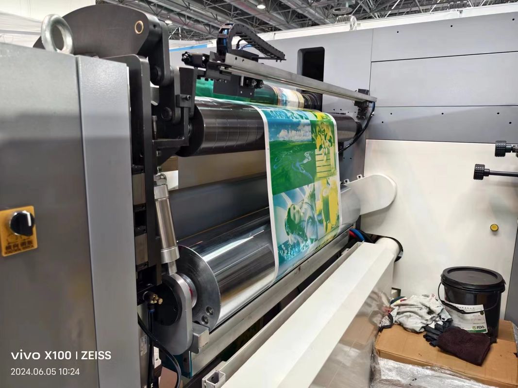 Mesin Pencetakan Flekso Tipe Sleeve dengan Sistem Servo Drive untuk film PET
