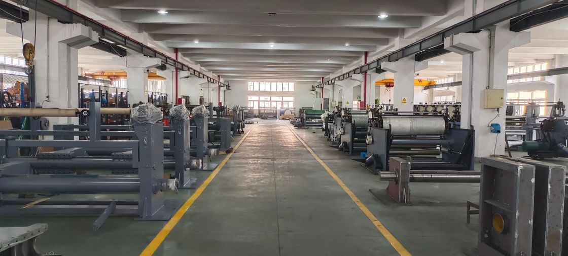 Sumber Daya 380V50Hz Kotak Karton Mesin Pencetak Flekso Dengan Kecepatan 300 Mmin Sempurna untuk Pencetakan Kemasan Fleksibel