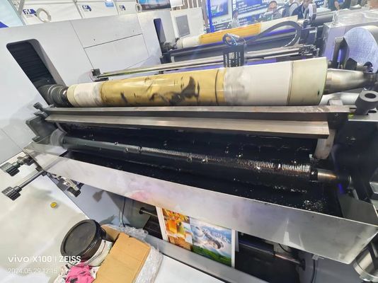 Mesin Pencetakan Flekso Tipe Sleeve untuk Tas Kertas, Kantong Karton dan Paket 1000mm Lebar 150m/menit Kecepatan Kontrol PLC